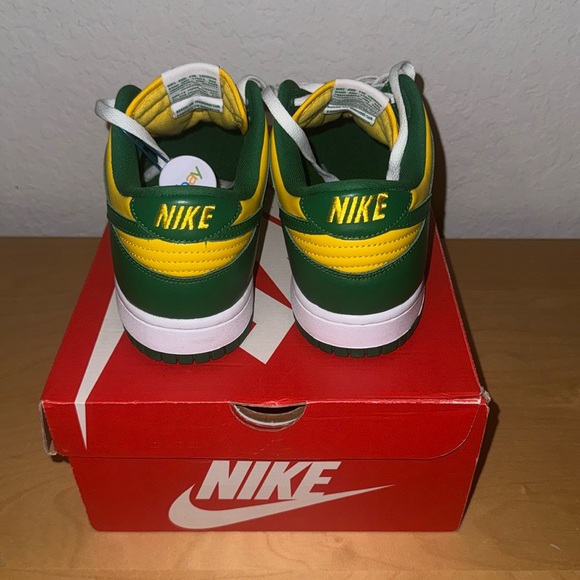 ✅NWT BRAND NEW NIKE DUNK LOW BRAZIL SHOES SIZE 9.5 - Picture 4 of 11